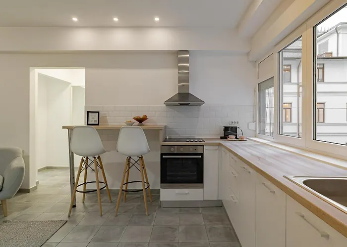 Διαμέρισμα Stylish 2br In Piata Universitatii, Steps To Cismigiu Park Βουκουρέστι