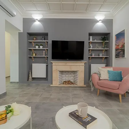 Stylish 2br In Piata Universitatii, Steps To Cismigiu Park *