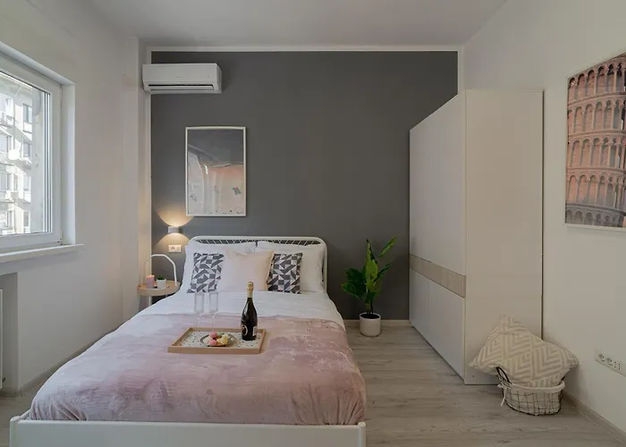 Stylish 2br In Piata Universitatii, Steps To Cismigiu Park *