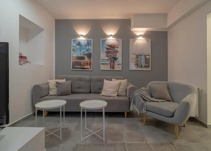 Apartment Stylish 2br In Piata Universitatii, Steps To Cismigiu Park *