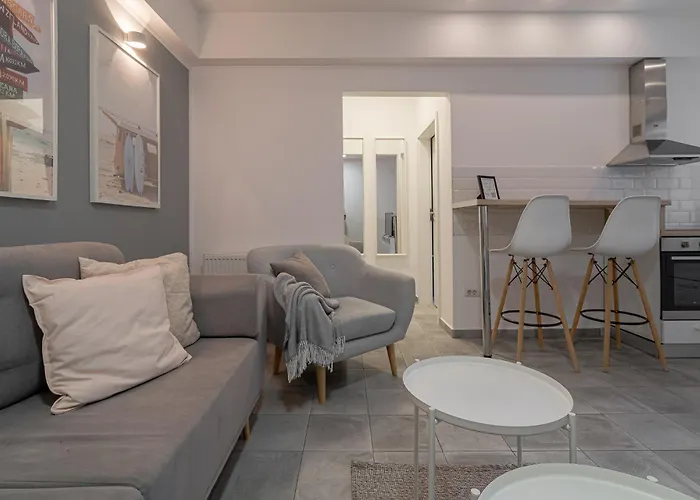 Stylish 2br In Piata Universitatii, Steps To Cismigiu Park * Бухарест