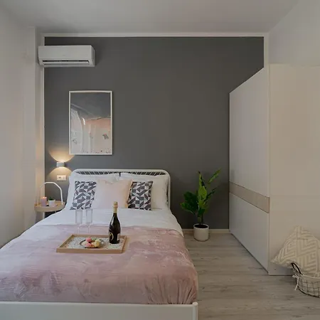 Stylish 2br In Piata Universitatii, Steps To Cismigiu Park *