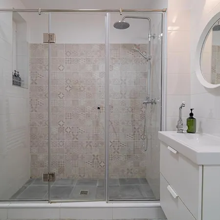 Stylish 2br In Piata Universitatii, Steps To Cismigiu Park