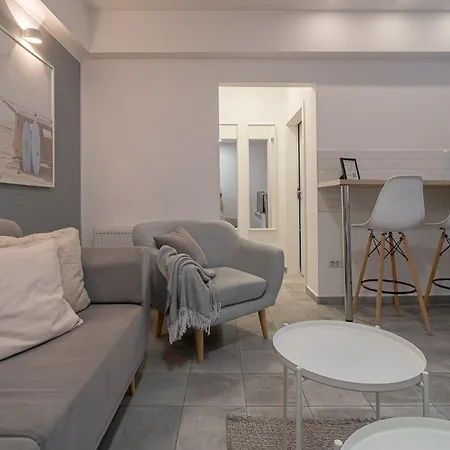 Stylish 2br In Piata Universitatii, Steps To Cismigiu Park * Bucharest