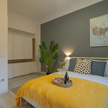 Stylish 2br In Piata Universitatii, Steps To Cismigiu Park